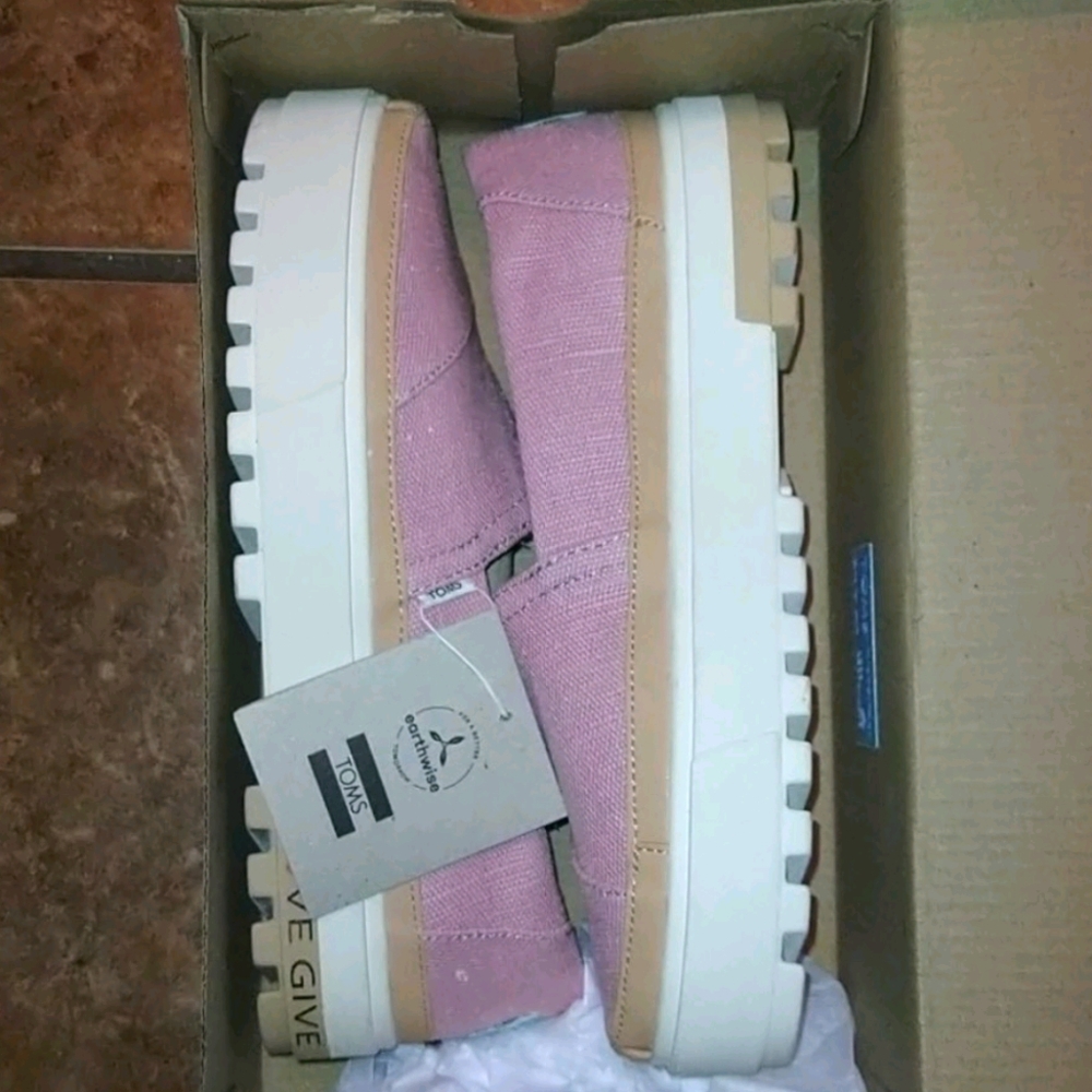 Pink Toms